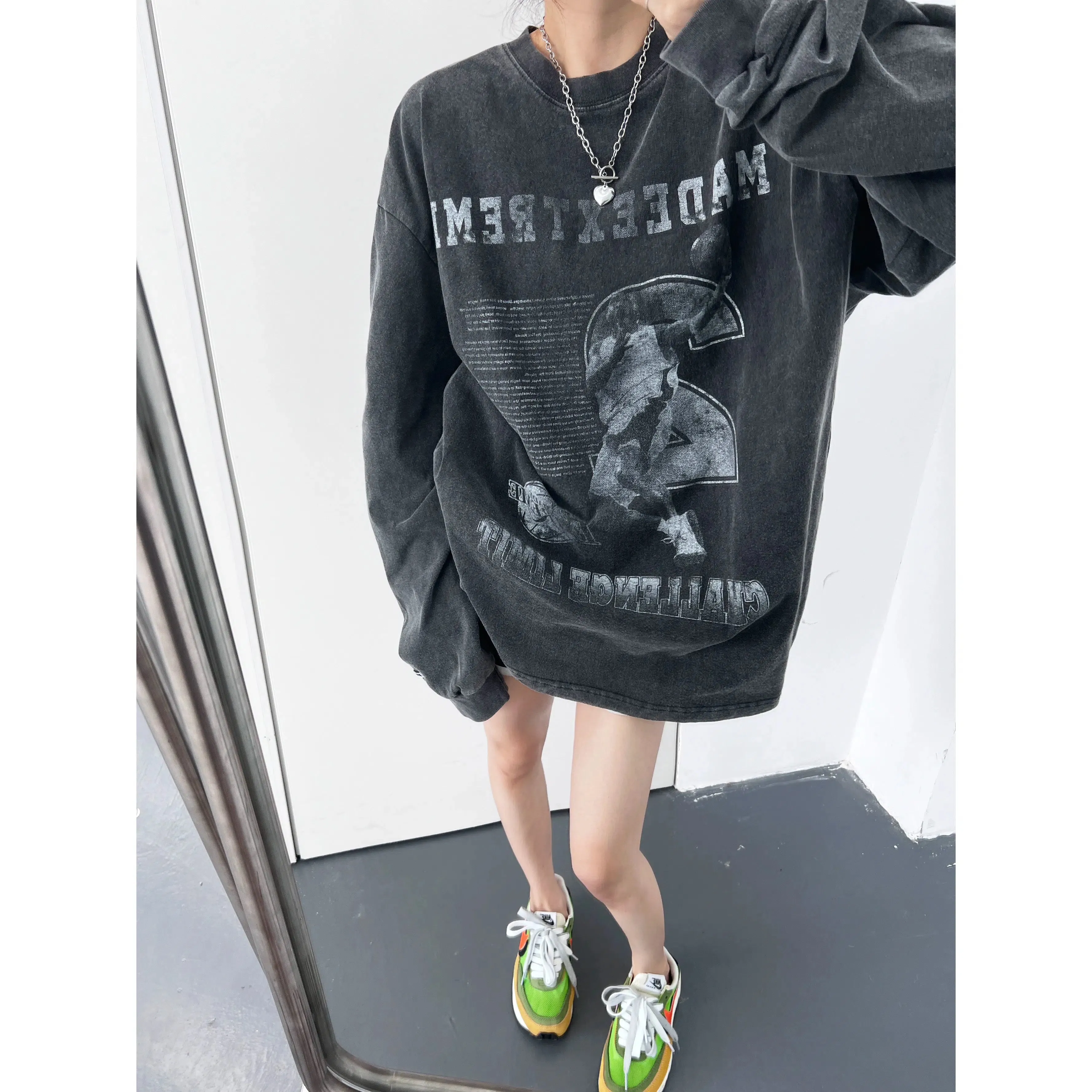 Oversized Graphic Long Sleeve Top